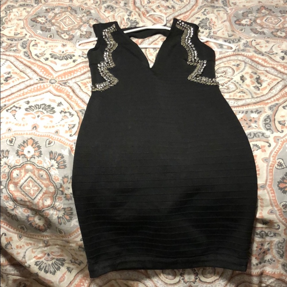 Black V neck Dress with Rhinestones! - Picture 5 of 6